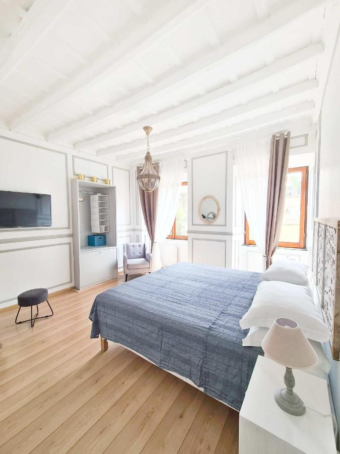 Via Vittoria Quattro Apartment Rome Exterior photo